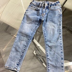 Size 5 boy skinny jeans like new